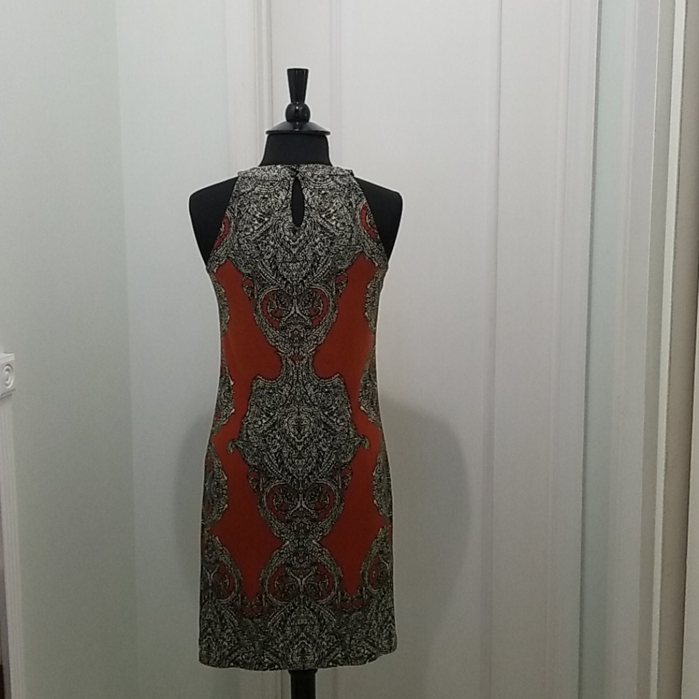 Dress - Picture 2 of 4